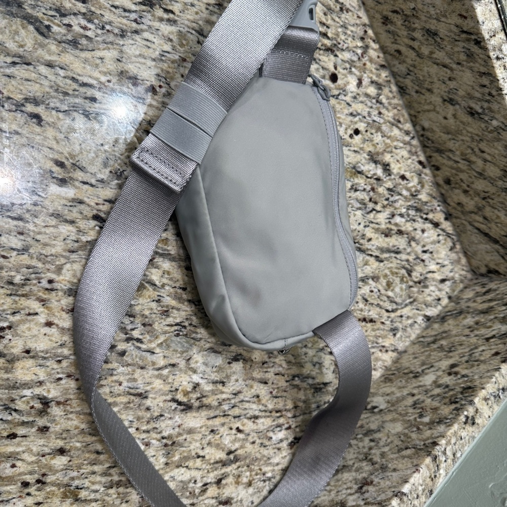 Lululemon‎ Gray Crossbody Bag - Picture 2 of 5